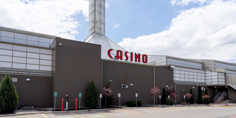 Facade of Elements Casino Brantford