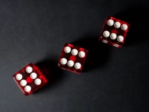 sic-bo-gambling-dice-480x360sh